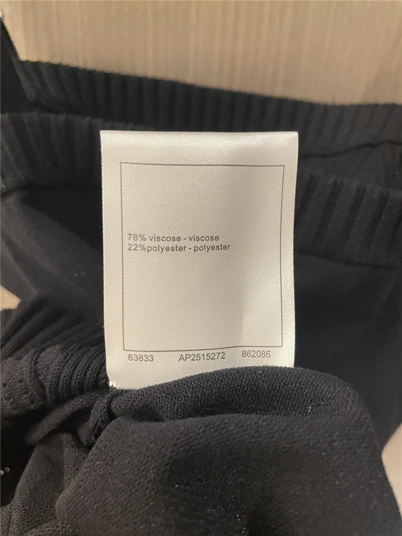 Ch**el hollow pearl logo sling replica clothing sites