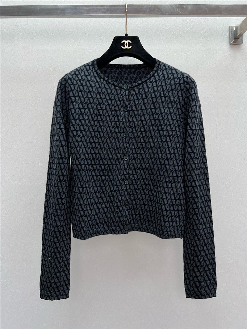 Va1e*ntin0 new cardigan replica clothing sites