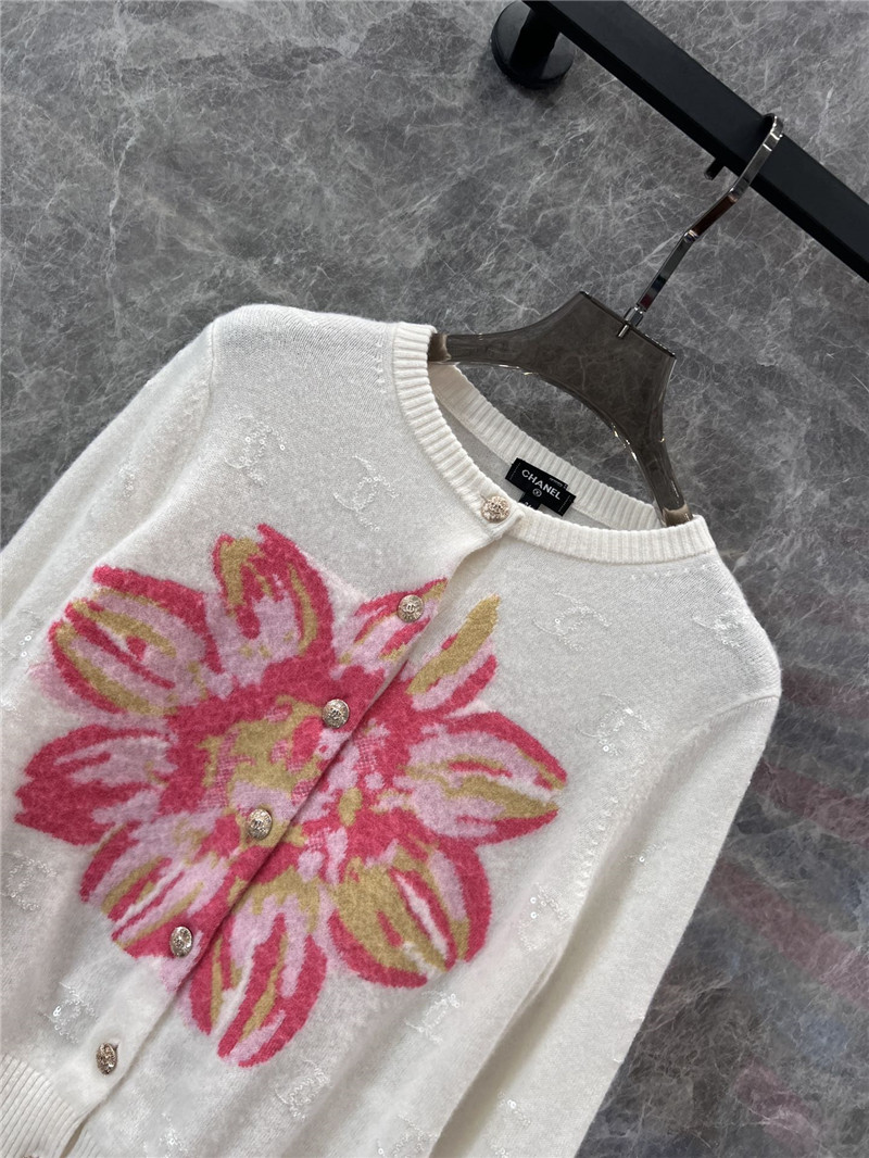 Ch**el crop floral intarsia cardigan ivory