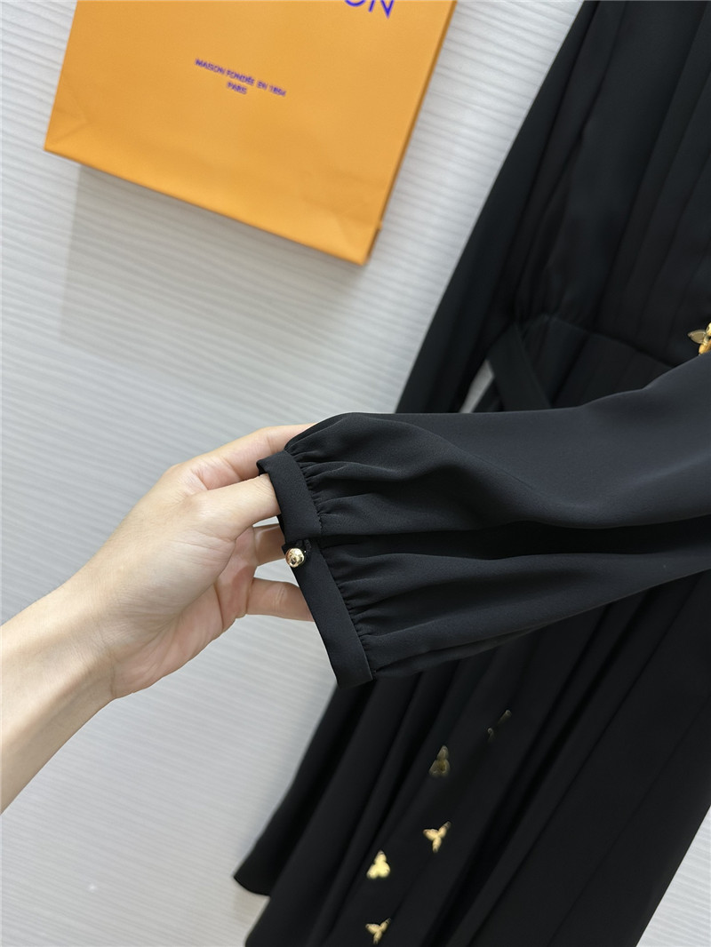 l0vis Vvtt0n lv long sleeve dress replica designer clothes