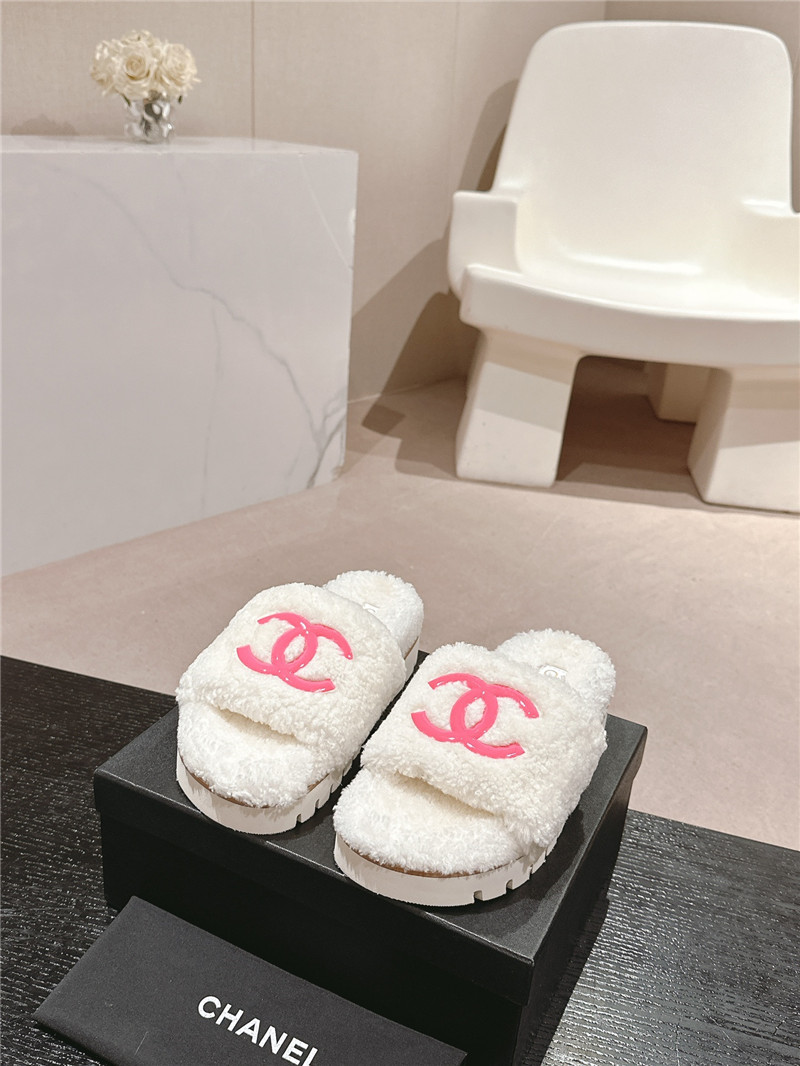Ch**el white wool home slide slippers