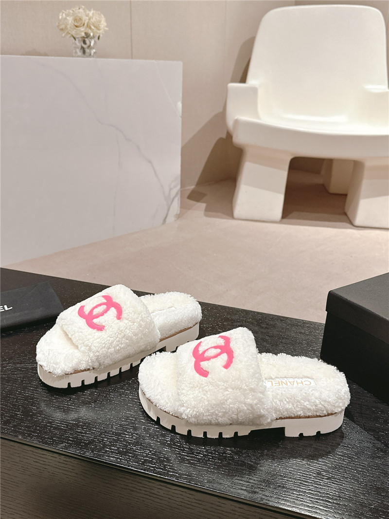Ch**el white wool home slide slippers