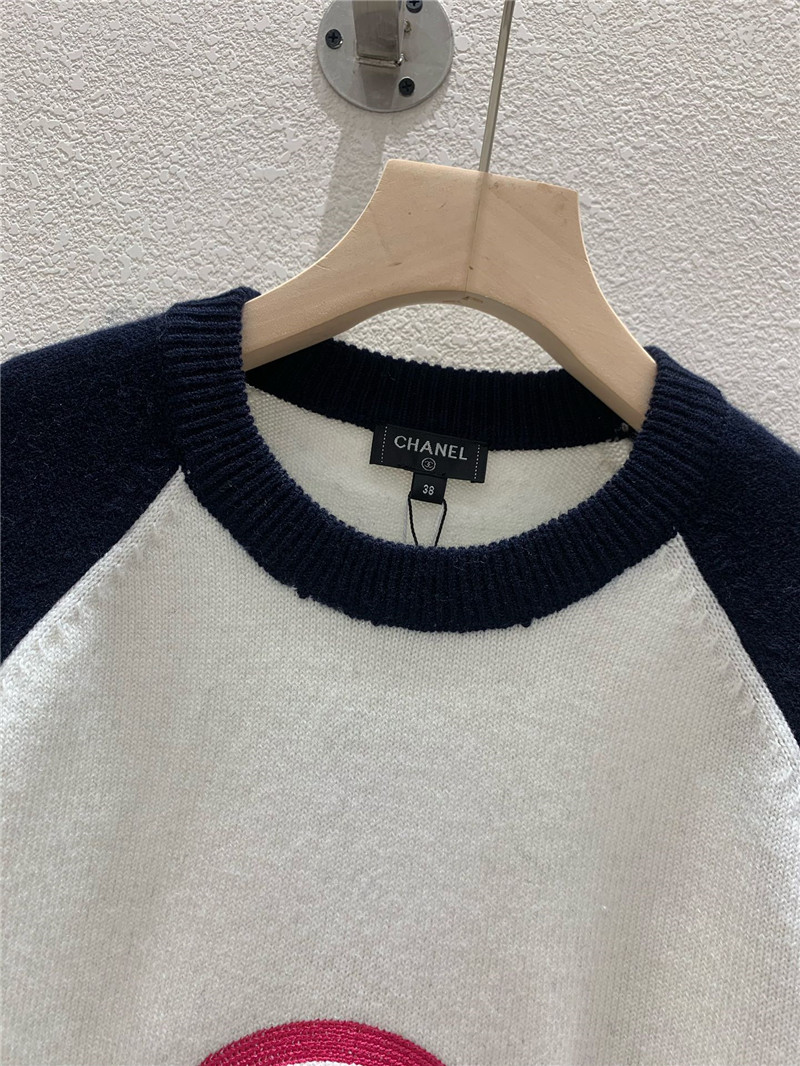 Ch**el embroidery raglan sleeves knit pullover black/white