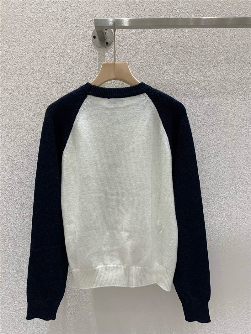 Ch**el embroidery raglan sleeves knit pullover black/white