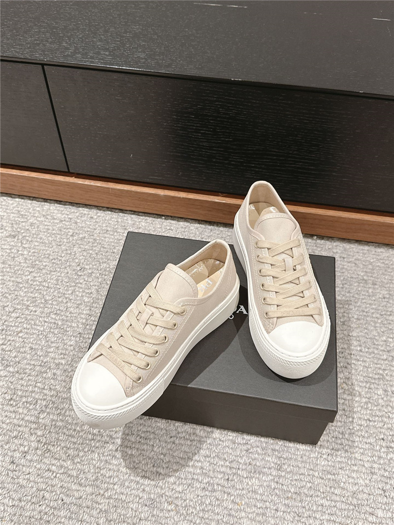 Pra*a beige lace-up platform canvas sneakers