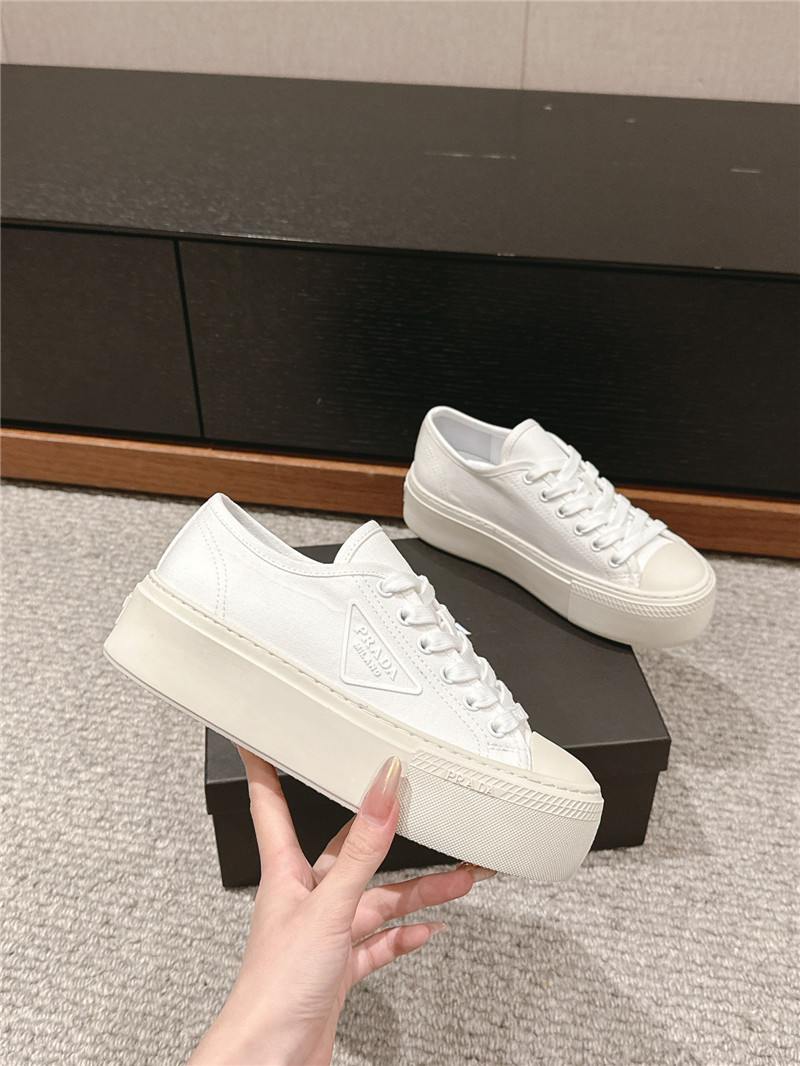 Pra*a lace-up platform canvas sneakers