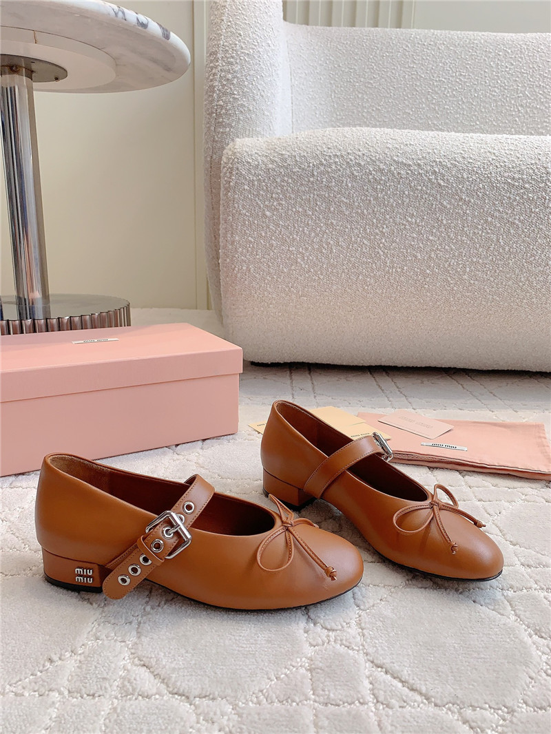 Miu Miu 25 Leather Mary Jane Pumps Brown