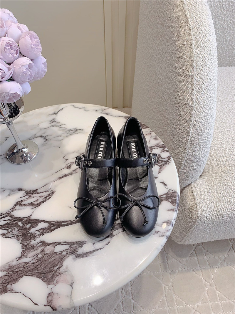 Miu Miu 25 Leather Mary Jane Pumps Black