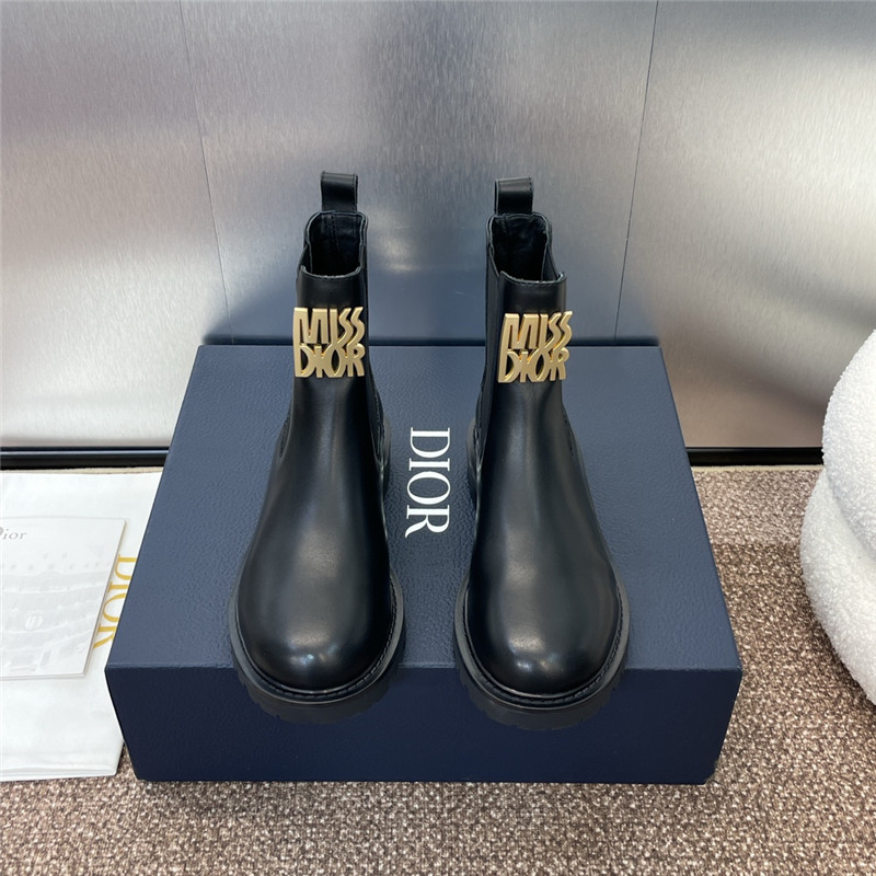 D10r logo calf leather chelsea boots