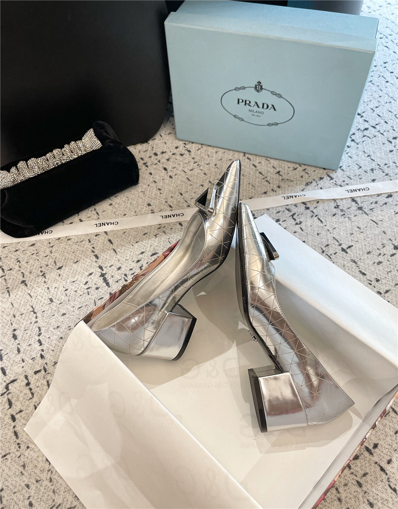 Pra*a triangle logo silver brushed leather pumps