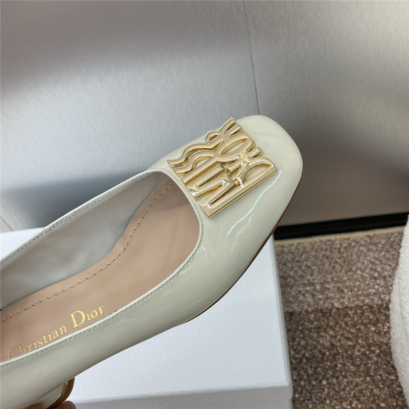 D10r miss D10r graffiti pumps ivory patent calfskin