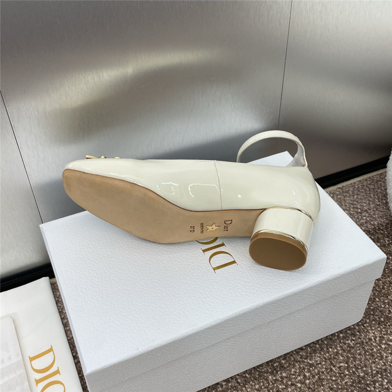 D10r miss D10r graffiti pumps ivory patent calfskin