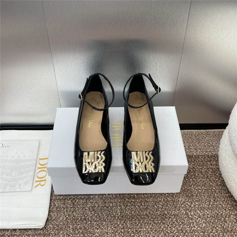 D10r miss D10r graffiti pumps black patent calfskin