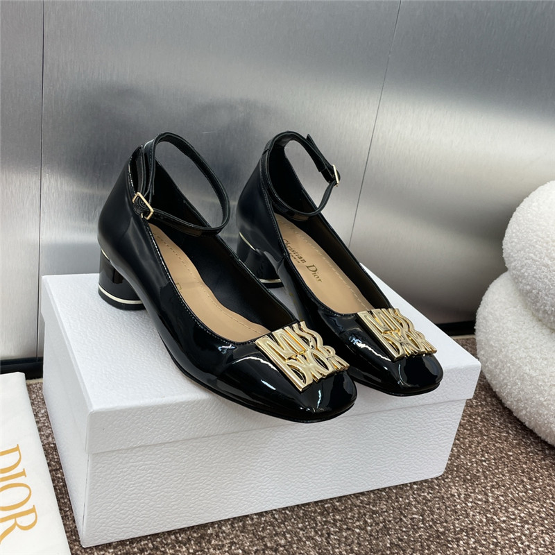 D10r miss D10r graffiti pumps black patent calfskin