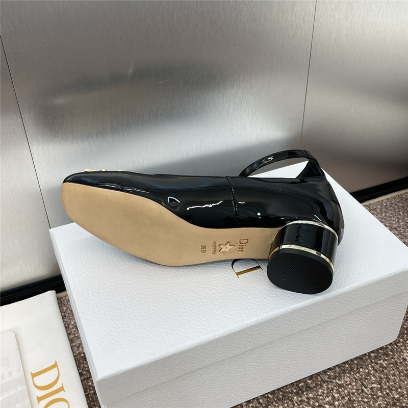D10r miss D10r graffiti pumps black patent calfskin