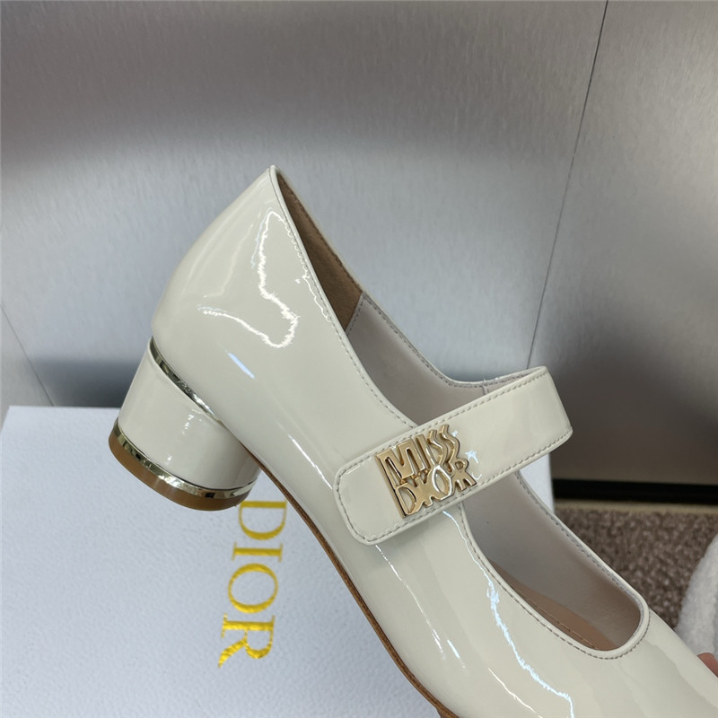D10r miss D10r strap pumps ivory patent calfskin