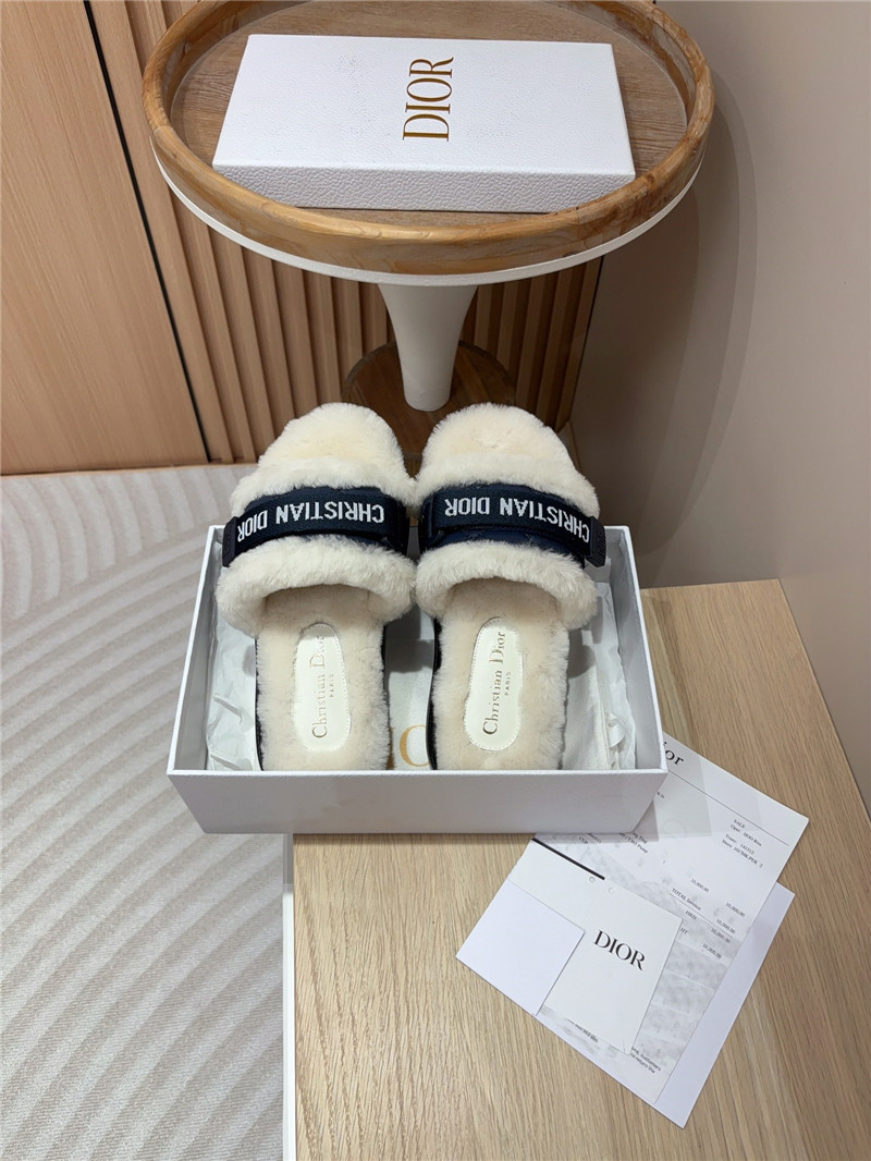 D10r evolution slides navy/white quilted leather & fur