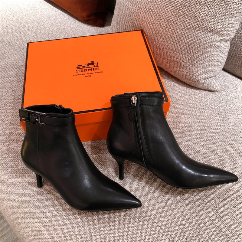 H**me5 blanche 60 ankle boot