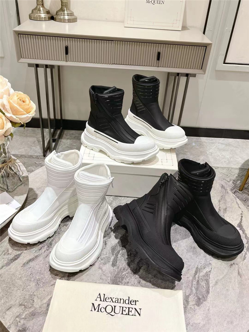 a1exa*der Mcqv*en white tread slick high top sneakers
