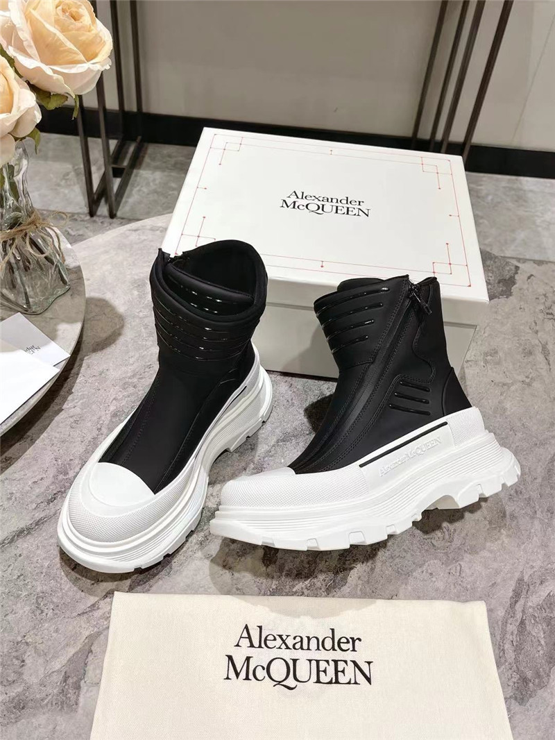 a1exa*der Mcqv*en tread slick high top sneakers
