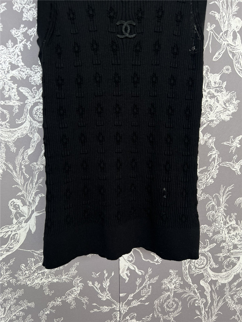 Ch**el jacquard crochet knitted vest in black