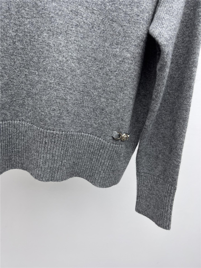 Versace Cashmere-Blend Boxy Sweater in Grey