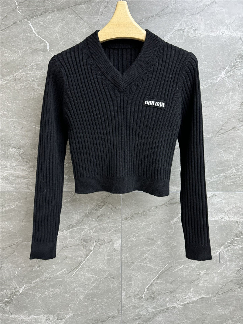 Miu Miu V-Neck Rib Wool Crop Sweater in Black