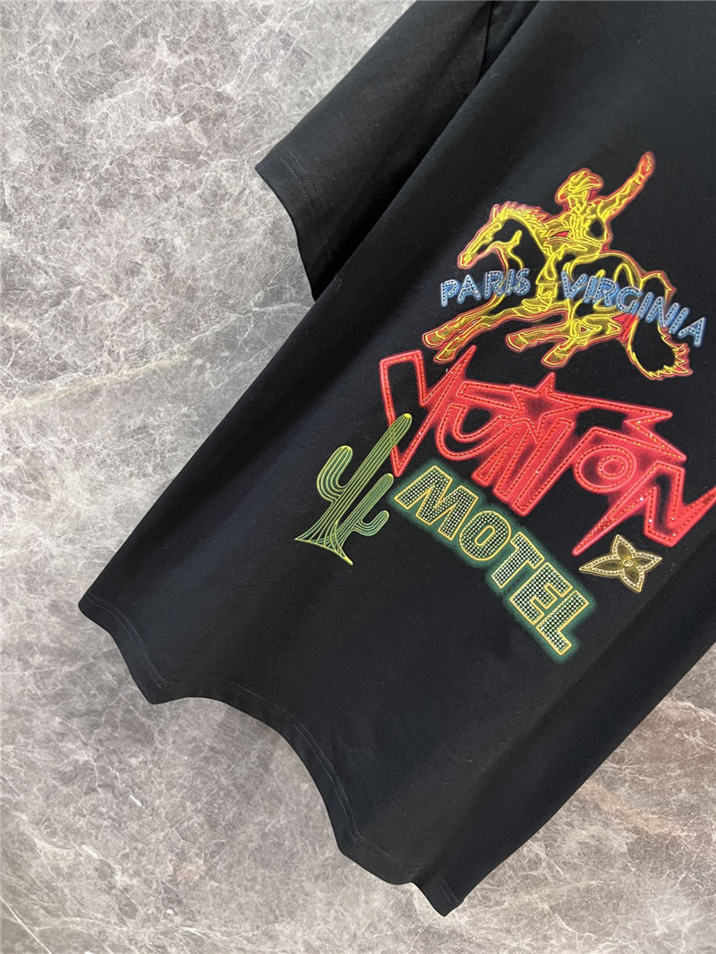 l0vis Vvtt0n lv round neck short sleeve t-shirt replicas clothes