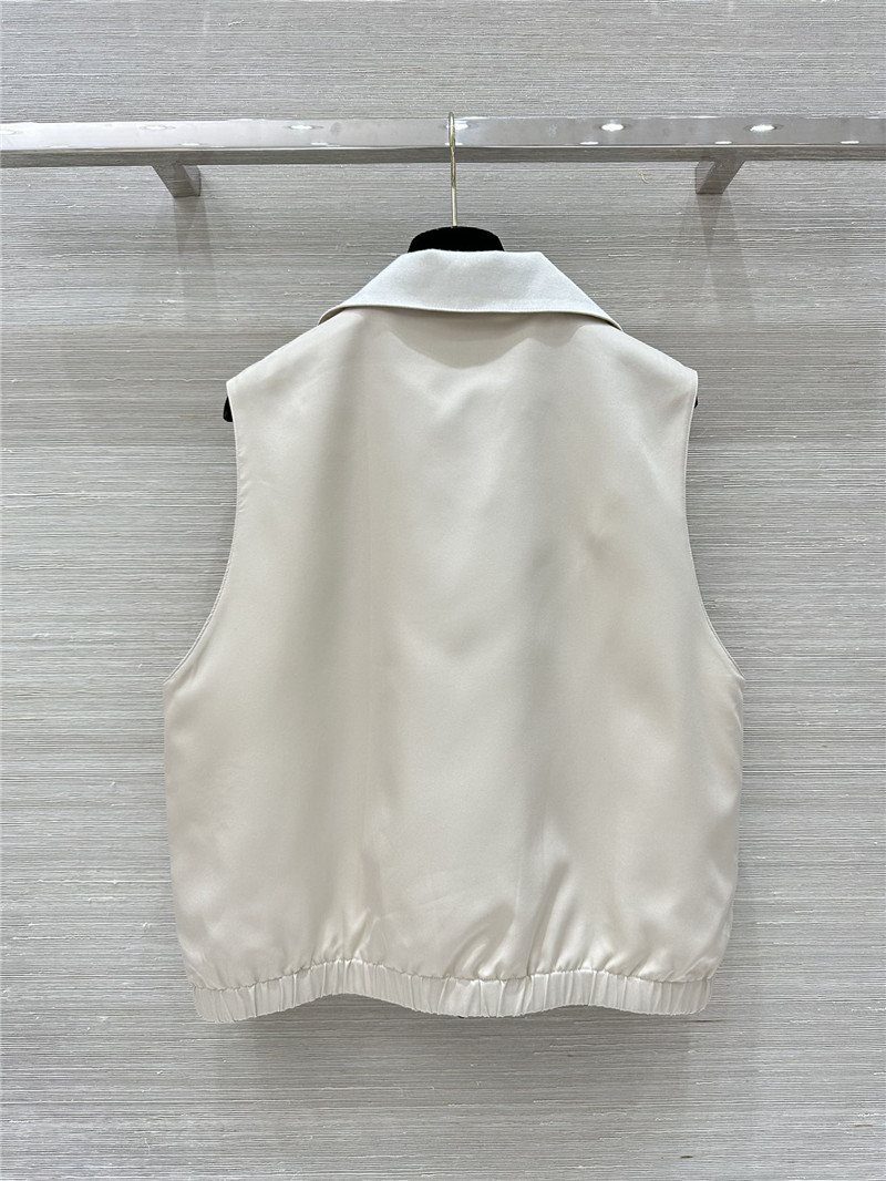 L0r0 P1ana traveler windproof vest replica d&g clothing
