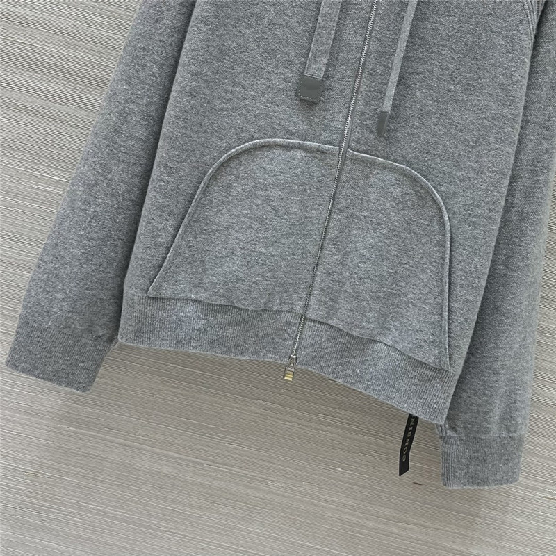 L0r0 P1ana elegant cashmere suit replica clothing sites