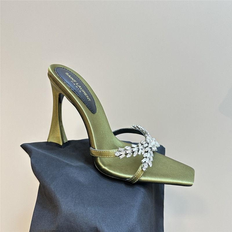 Y51 liz mules in gold calfskin with rhinestones