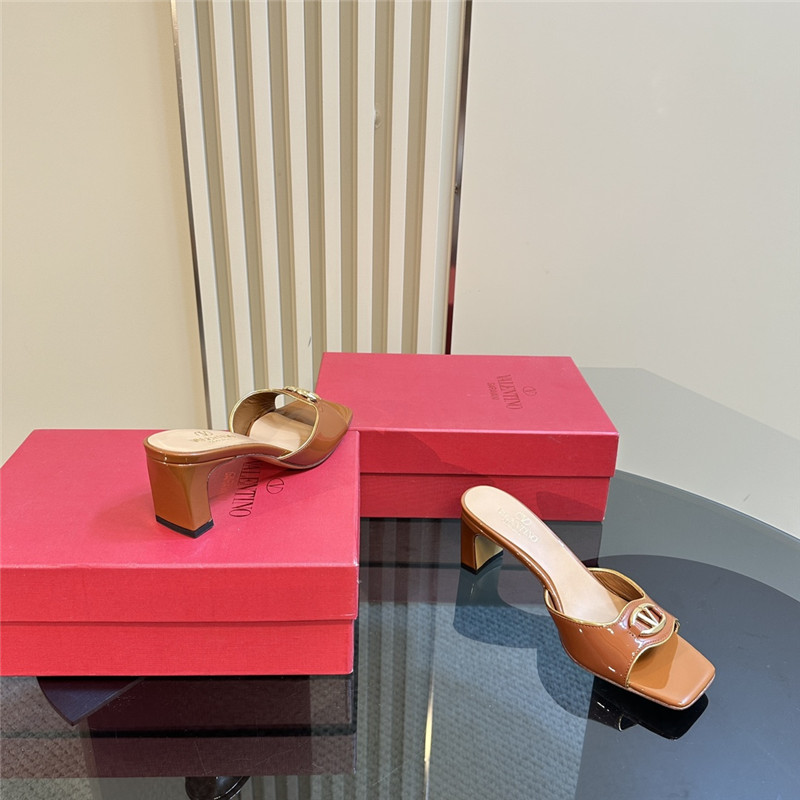 Va1e*ntin0 vlogo locker mules in almond pattern leather