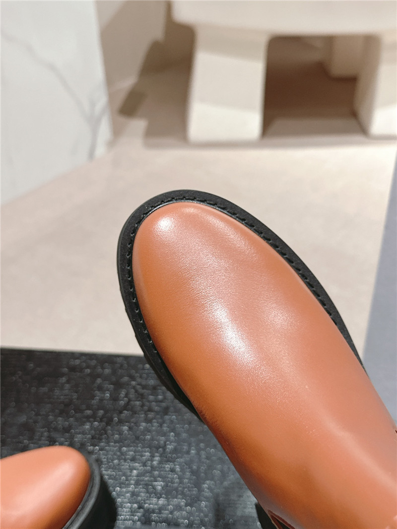 Ce1i*e brown leather platform chelsea boots