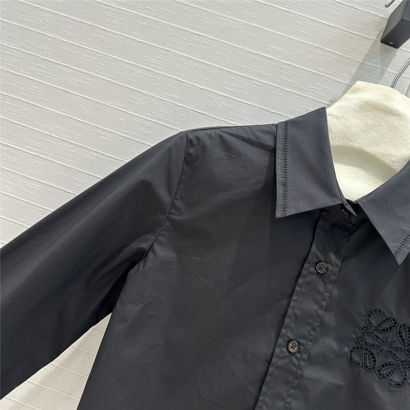 L0ew* embroidered cropped shirt