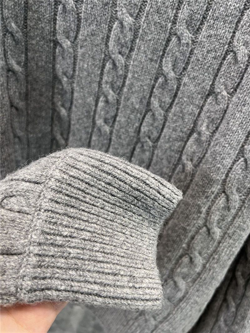 L0ew* crop cable wool sweater grey