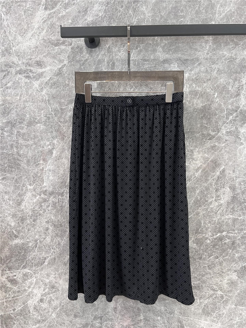Ch**el black skirt