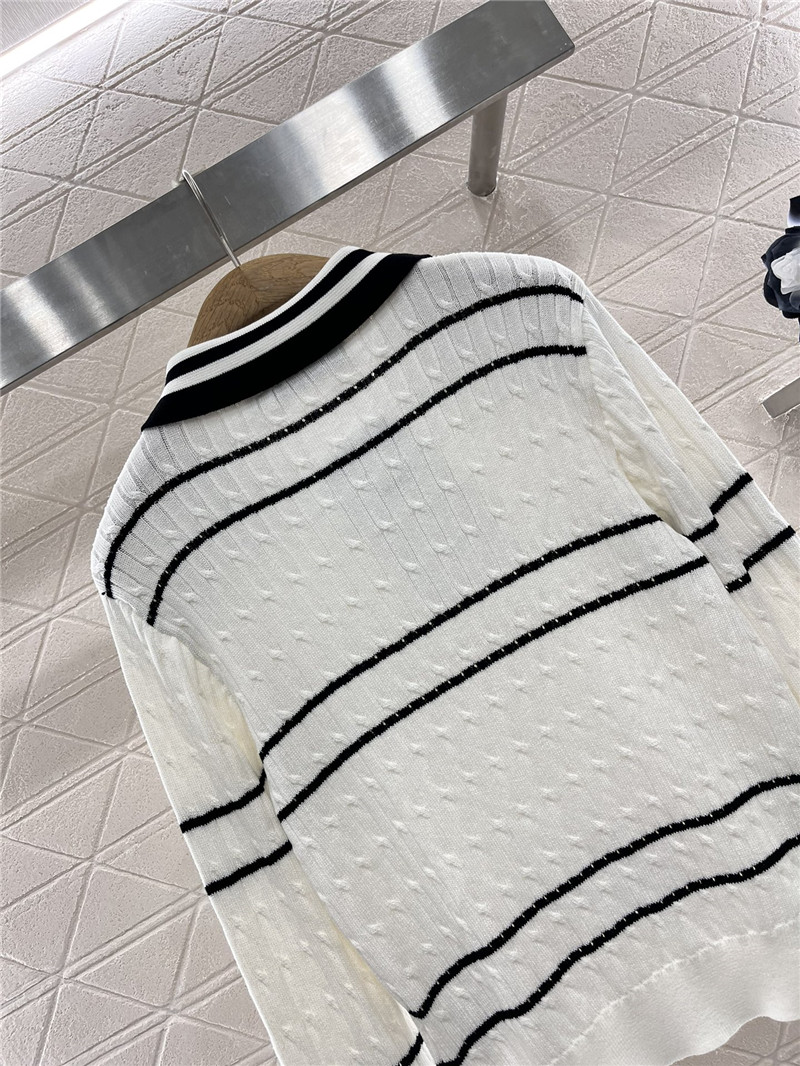 D10r stripe intarsia knit polo sweatshirt in white