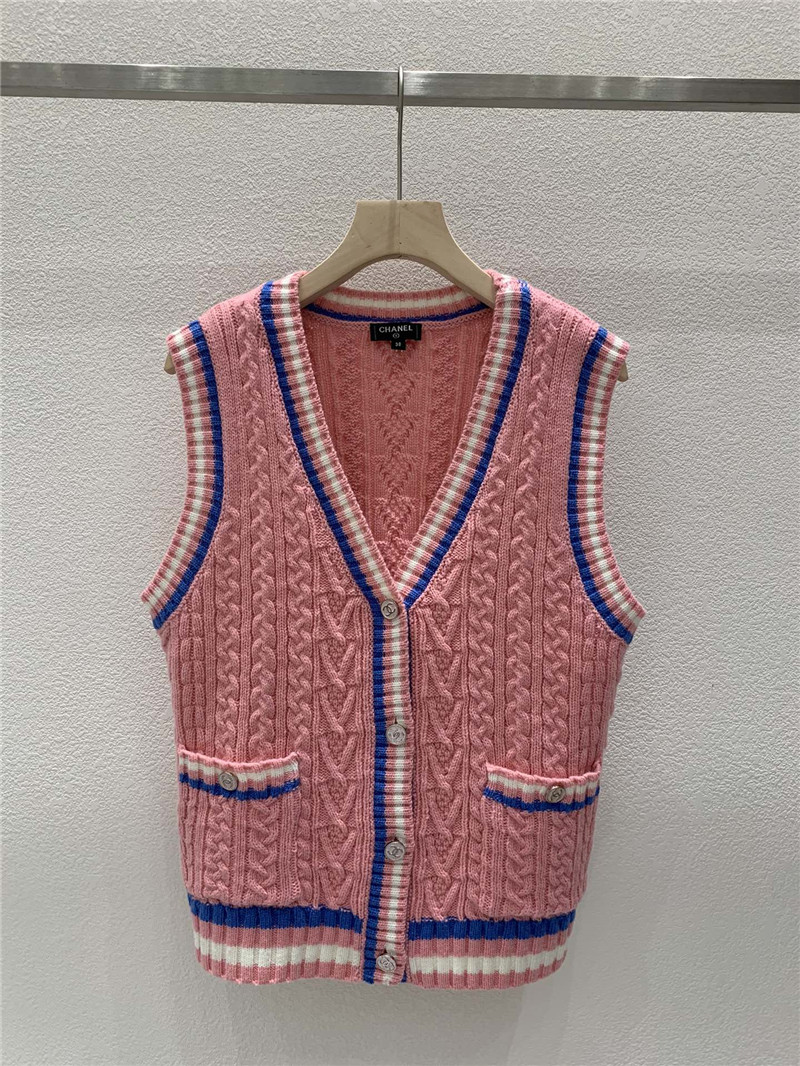Ch**el v-neck contrast cardigan vest in pink