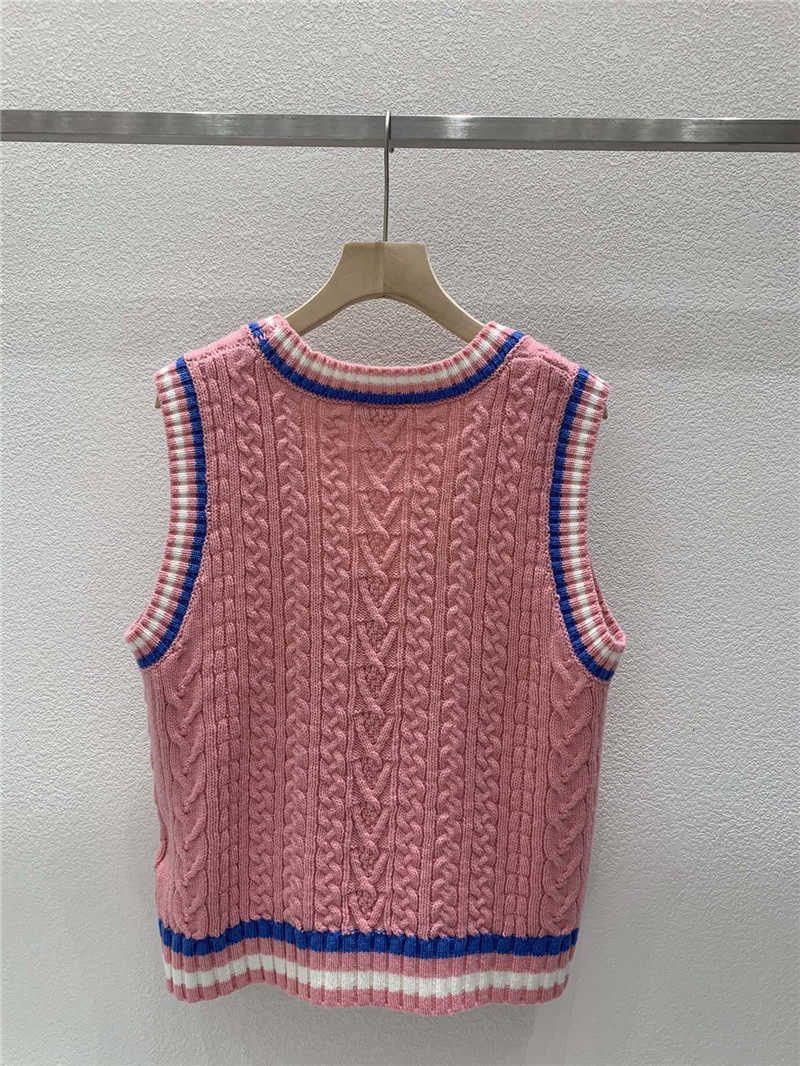 Ch**el v-neck contrast cardigan vest in pink