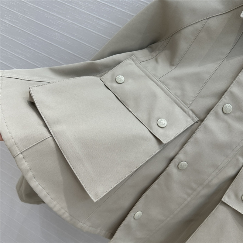 L0ew* khaki trench coat