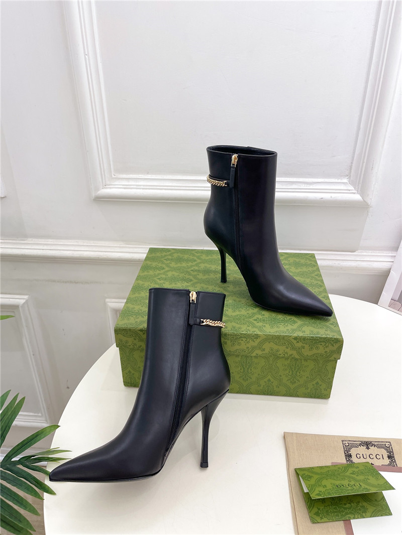 Gvc*1 women’s signoria ankle boots