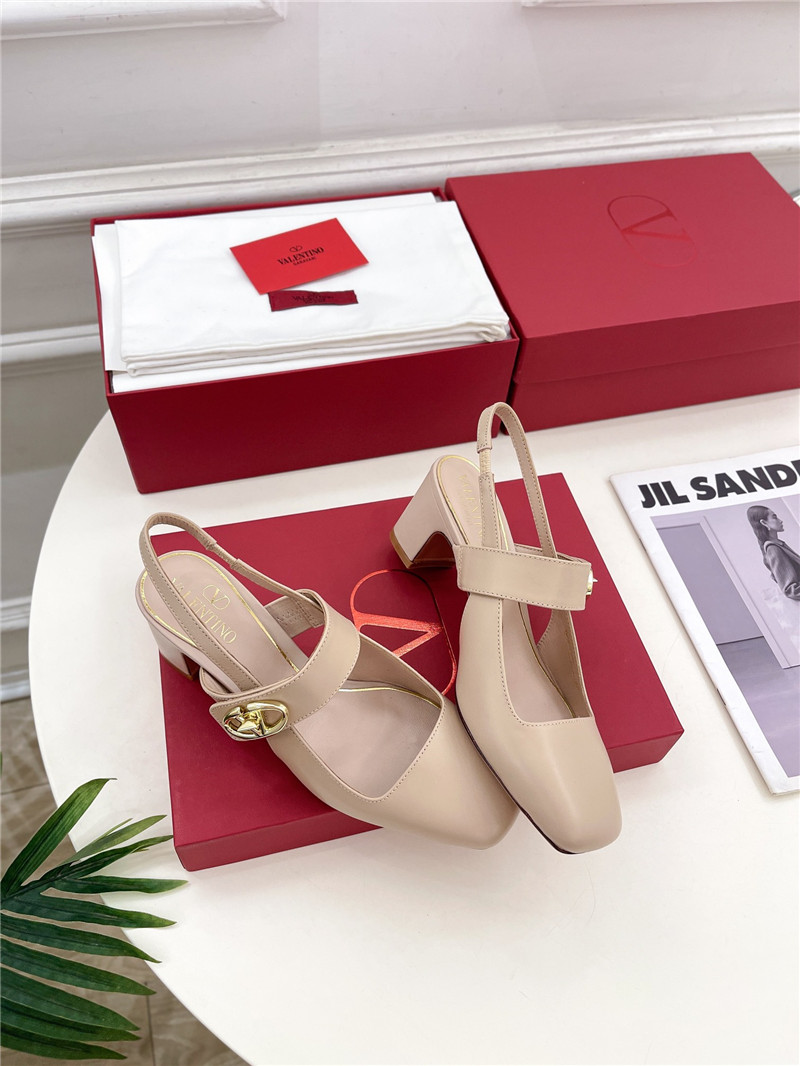 Va1e*ntin0 nude vlogo mary-jane slingbacks