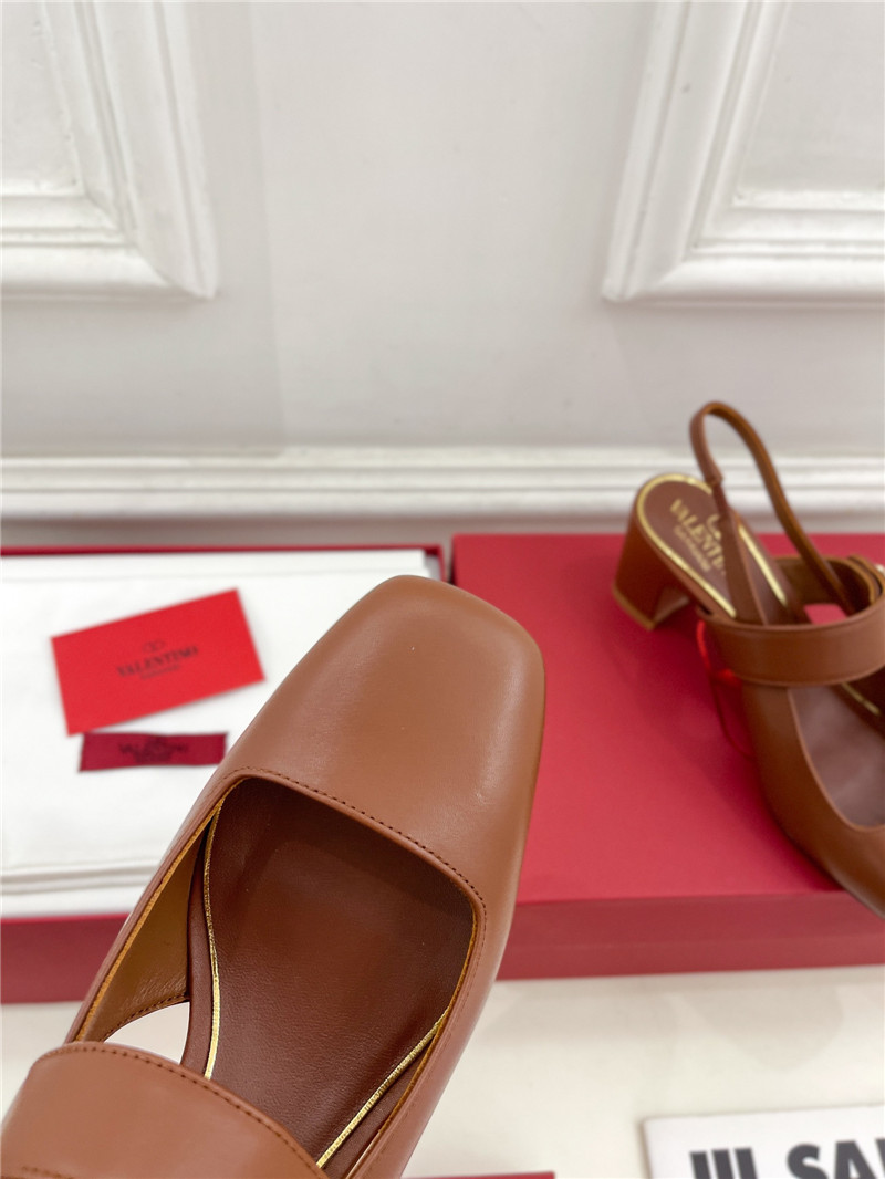 Va1e*ntin0 vlogo locker brown mary-jane slingbacks