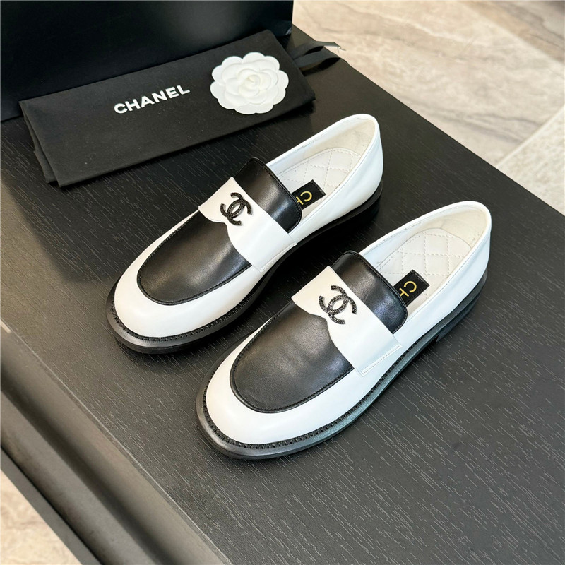 Ch**el white/black shiny lambskin moccasins loafers