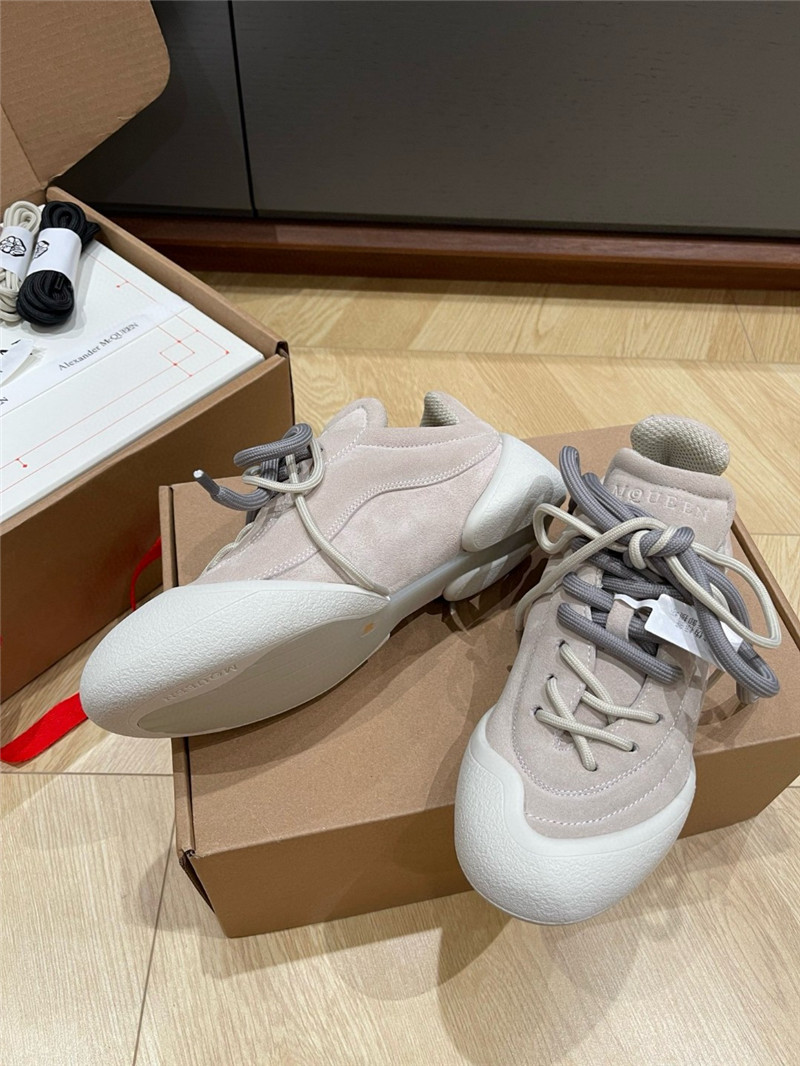 a1exa*der Mcqv*en flexion lace-up sneakers gray