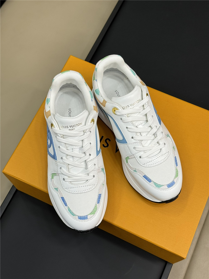 l0vis Vvtt0n neo run away sneakers for women