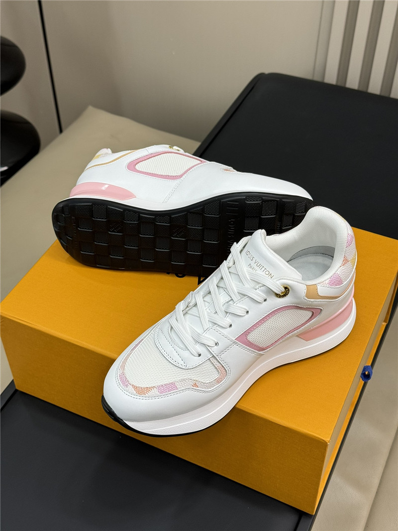 l0vis Vvtt0n run away sneakers