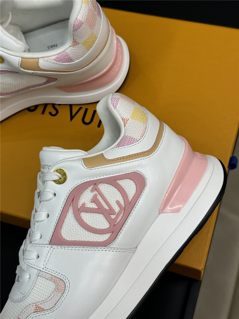 l0vis Vvtt0n run away sneakers