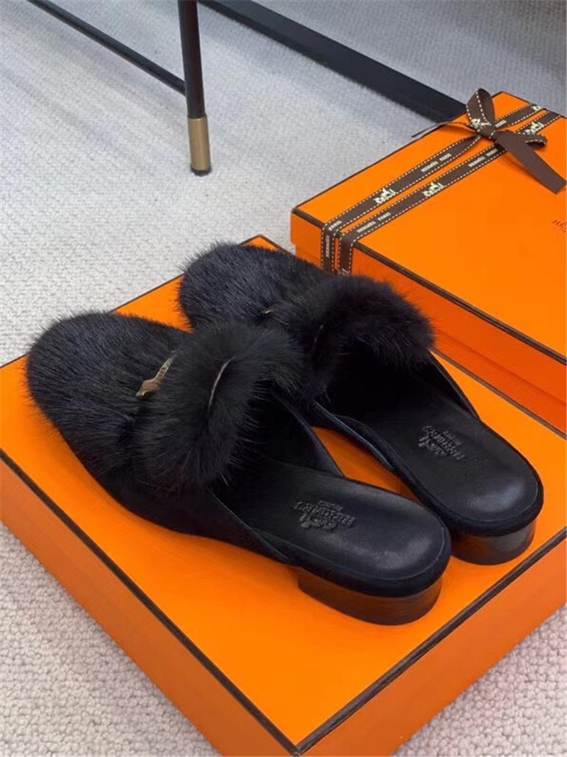 H**me5 paris loafer slippers in black suede mink