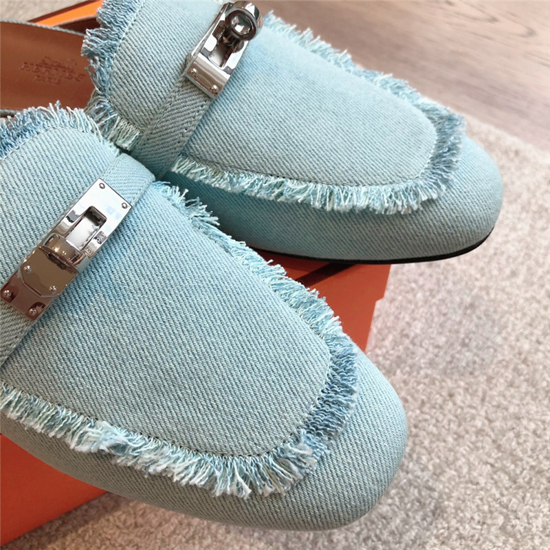 H**me5 oz mule in bleu clair fringed denim